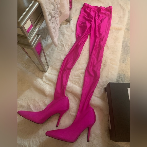 ❌❌❌SOLD❌❌❌Gorgeous FUCHSIA PANT BOOTS by Azalea Wang  Size 11 🔥🔥🔥🔥 💯NEW - Picture 5 of 9